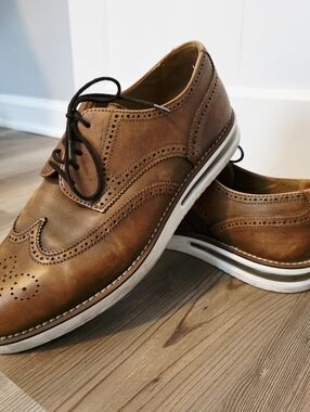 ZaraMan Size EU 44 Wingtip Oxford Brown Leather Casual Dress Shoes -see details